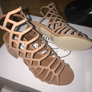 New Steve Madden Ira heel sandal in Tan size 7.5